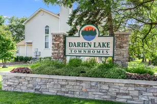 1564 Darien Lake Dr, Darien, IL 60561 - Photo 2