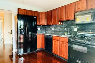 1017 Newport Harbor, Schaumburg, IL 60193 - Photo 12