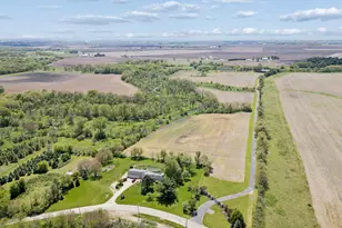 48W999 Hinckley Rd, Big Rock, IL 60511 - Photo 82