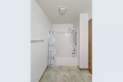 771 S Parkcrest Drive #771, Freeport, IL 61032 - Photo 18