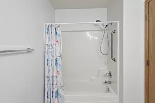 771 S Parkcrest Dr, Freeport, IL 61032 - Photo 18