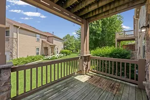 1873 N Crenshaw Circle, Vernon Hills, IL 60061 - Photo 10