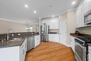 1873 N Crenshaw Circle, Vernon Hills, IL 60061 - Photo 8
