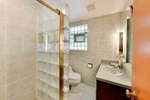 7059 N Olcott Ave, Chicago, IL 60631 - Photo 16