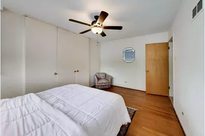 7059 N Olcott Avenue, Chicago, IL 60631 - Photo 20