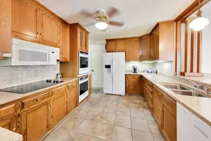7059 N Olcott Ave, Chicago, IL 60631 - Photo 8