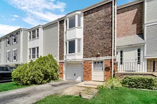 2210 Langdon Pl, Hoffman Estates, IL 60169 - Photo 1