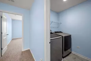 759 Kentshire Cir, Elgin, IL 60124 - Photo 16