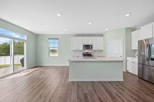759 Kentshire Cir, Elgin, IL 60124 - Photo 8