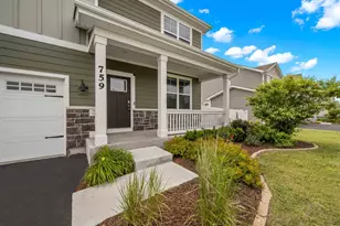 759 Kentshire Cir, Elgin, IL 60124 - Photo 1