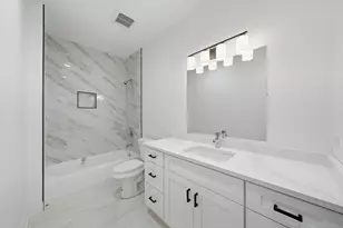 10718 S Worth Ave, Worth, IL 60482 - Photo 18