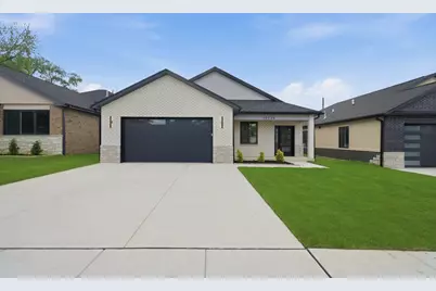 10718 S Worth Avenue, Worth, IL 60482 - Photo 6