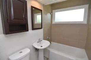 317 Mohawk St, Park Forest, IL 60466 - Photo 10