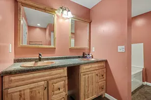 2201 Kickapoo Dr, Danville, IL 61832 - Photo 32