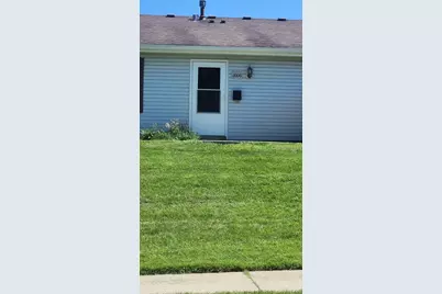 2006 Hastings Drive #2, Hoffman Estates, IL 60169 - Photo 2
