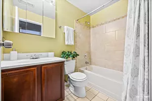 2260 Abbeywood Dr, Lisle, IL 60532 - Photo 16