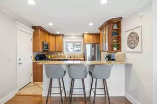 408 N Windsor Dr, Arlington Heights, IL 60004 - Photo 8