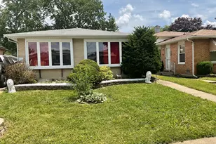 15947 Vine Ave, Harvey, IL 60426 - Photo 2