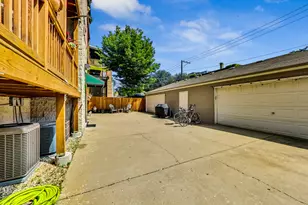 917 W Lakeside Pl, Chicago, IL 60640 - Photo 26