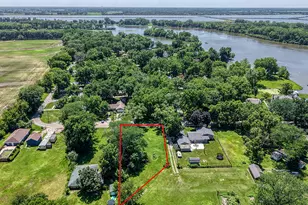 26030 Willow Ln, Wilmington, IL 60481 - Photo 1
