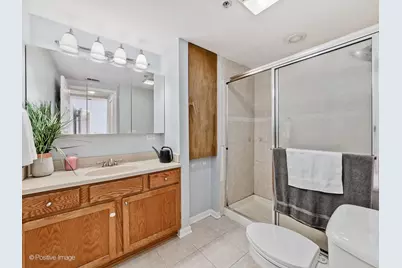 8000 Kilpatrick Avenue #2F, Skokie, IL 60076 - Photo 20