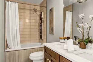 2536 N 72nd Ct, Elmwood Park, IL 60707 - Photo 10
