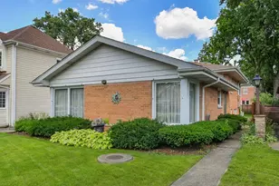 1401 Brophy Ave, Park Ridge, IL 60068 - Photo 2