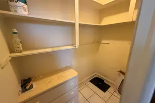 2140 S Gunderson Ave, Berwyn, IL 60402 - Photo 12