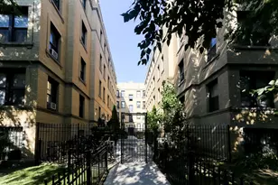 4602 N Beacon St, Chicago, IL 60640 - Photo 1