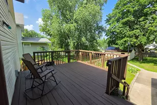 906 S Galena Ave, Dixon, IL 61021 - Photo 2