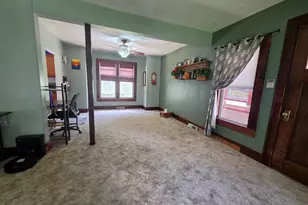 906 S Galena Ave, Dixon, IL 61021 - Photo 6