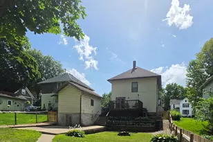 906 S Galena Ave, Dixon, IL 61021 - Photo 4