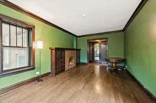 3804 N Hamilton Ave, Chicago, IL 60618 - Photo 8