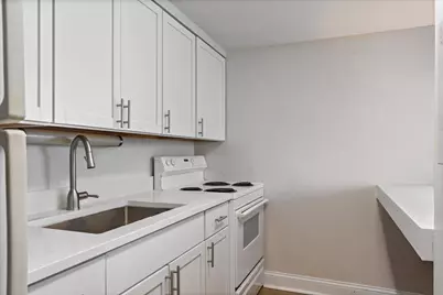 2400 N Lakeview Avenue #1116, Chicago, IL 60614 - Photo 6