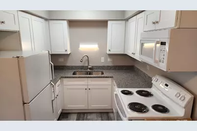 17544 71st Avenue #101, Tinley Park, IL 60477 - Photo 2