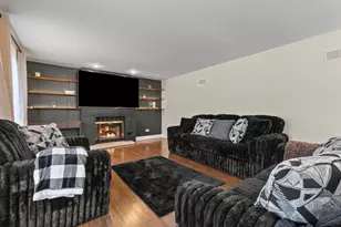 18118 Whitman Ln, Lansing, IL 60438 - Photo 10
