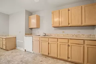 1 Renaissance Pl, Palatine, IL 60067 - Photo 4