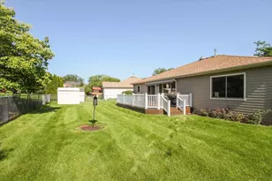 2039 Belvidere Line Dr, Elgin, IL 60123 - Photo 28