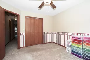 2039 Belvidere Line Dr, Elgin, IL 60123 - Photo 14