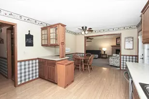 2039 Belvidere Line Dr, Elgin, IL 60123 - Photo 8