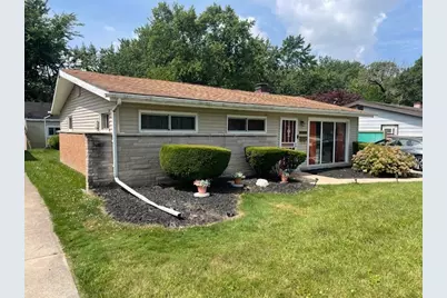 671 River Drive, Calumet City, IL 60409 - Photo 2