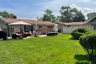671 River Dr, Calumet City, IL 60409 - Photo 4