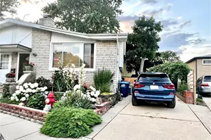 352 Dover Ln, Des Plaines, IL 60018 - Photo 2