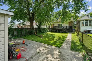 7527 S Perry Ave, Chicago, IL 60620 - Photo 24