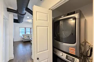 1933 W Grand Ave, Chicago, IL 60622 - Photo 20