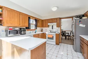 514 Judith Ct, Winthrop Harbor, IL 60096 - Photo 12