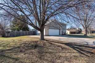 514 Judith Ct, Winthrop Harbor, IL 60096 - Photo 4