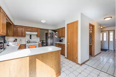 514 Judith Court, Winthrop Harbor, IL 60096 - Photo 10