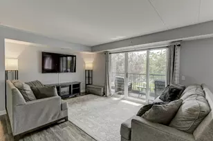 6810 W Winding Trail, Oak Forest, IL 60452 - Photo 8