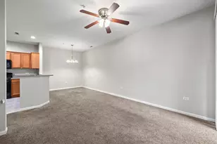 2305 Aurora Dr, Hampshire, IL 60140 - Photo 4